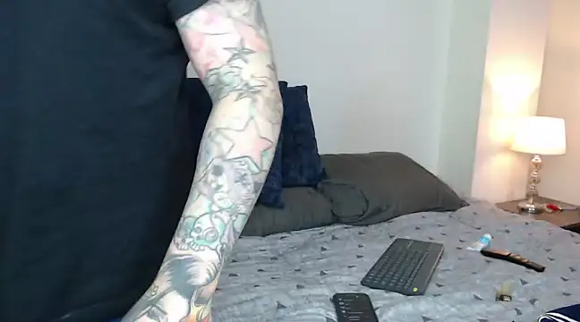 Snapshot of Adam_tatto chatting on 02.22.25 Adam tatto online show from 02.22.25