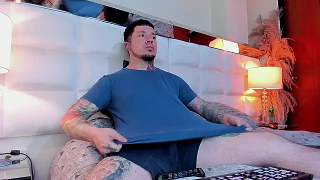 Snapshot of Adam_tatto chatting on 10.30.25 Adam tatto online show from 10.30.25