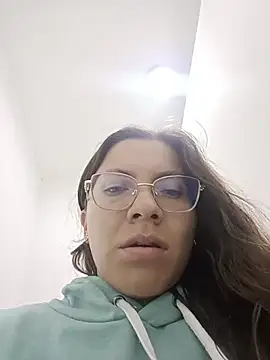 karlamorris  online show from 11.28.25