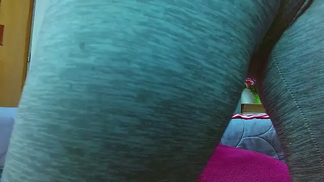 karlamorris  online show from 01.05.26