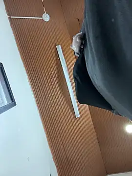 karlamorris  online show from 01.31.26