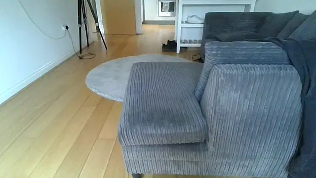 Snapshot of Nizzlivecam chatting on 05.19.26 Nizzlivecam online show from 05.19.26
