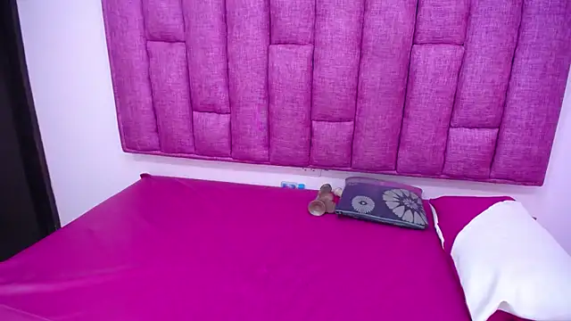 Briannacastello online show from 01.03.25