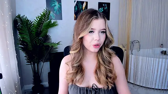 FollowLovee online show from 02.16.25