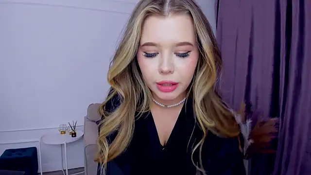 FollowLovee online show from 02.22.25