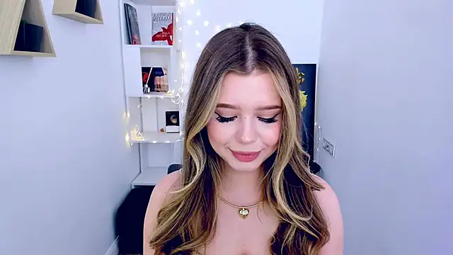 FollowLovee online show from 03.19.25