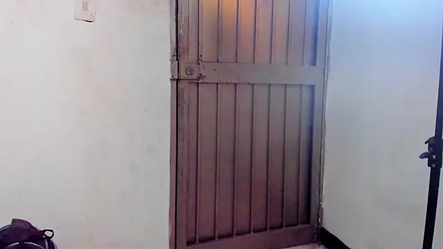 EvaxEmma online show from 02.24.25