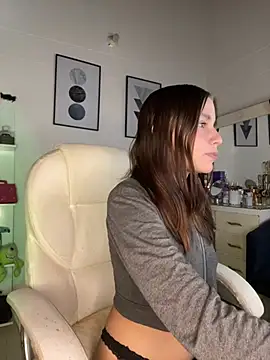 LynnSam  online show from 01.26.25