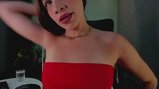 LynnSam  online show from 02.05.25