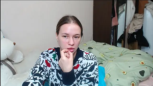 Snapshot of leila_bambi_ chatting on 01.24.25 leila bambi online show from 01.24.25