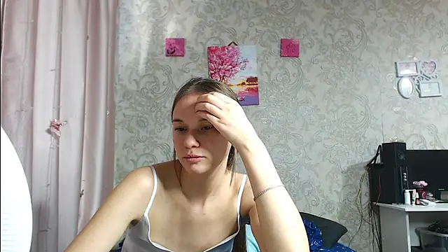 Snapshot of leila_bambi_ chatting on 11.03.25 leila bambi online show from 11.03.25