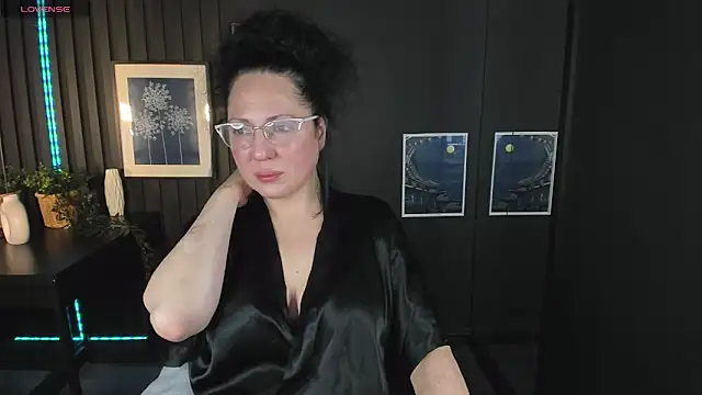 Snapshot of Anita_Muse chatting on 01.04.25 Anita Muse online show from 01.04.25