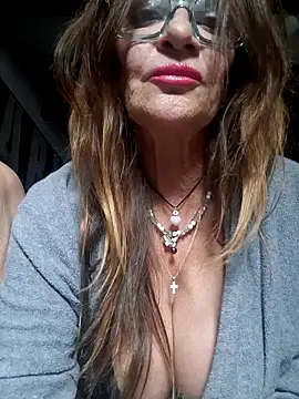 gildamilf online show from 10.25.25