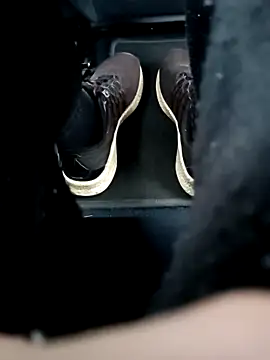 Snapshot of NudeYogaBoy chatting on 03.22.25 NudeYogaBoy online show from 03.22.25