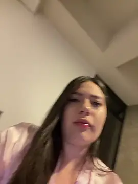 Latina vanessa online show from 04.18.26