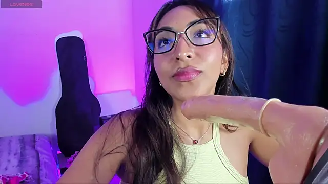 Snapshot of Leticia_brownn1 chatting on 03.10.25 Leticia brownn1 online show from 03.10.25