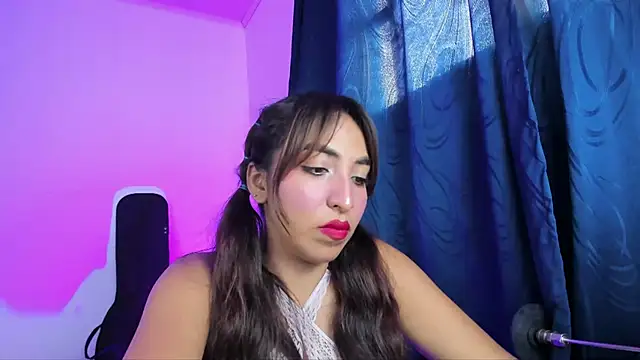 Snapshot of Leticia_brownn1 chatting on 03.19.25 Leticia brownn1 online show from 03.19.25