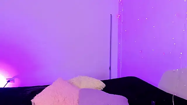 Amypond   online show from 03.11.26