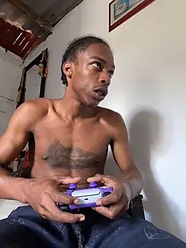 Snapshot of Larry-n-clouds chatting on 01.18.26 Larry-n-clouds online show from 01.18.26