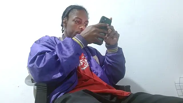 Snapshot of Larry-n-clouds chatting on 02.22.26 Larry-n-clouds online show from 02.22.26