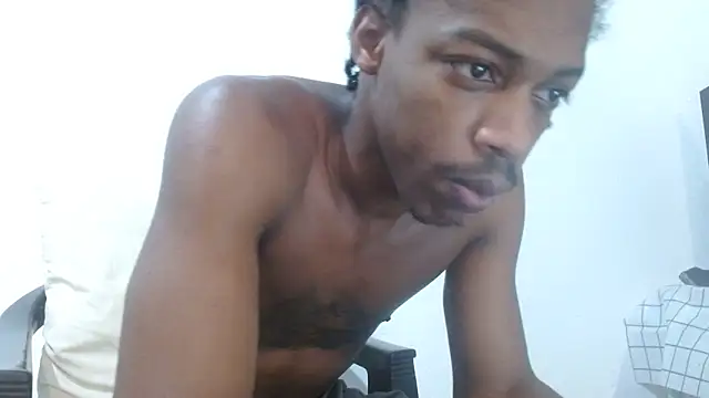 Snapshot of Larry-n-clouds chatting on 02.25.26 Larry-n-clouds online show from 02.25.26