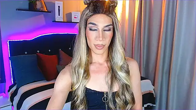 camila hootie online show from 12.28.24