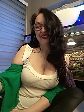 Snapshot of CamilleDesire chatting on 03.12.25 CamilleDesire online show from 03.12.25