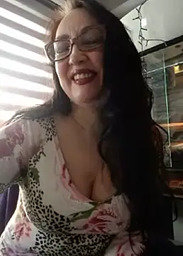 Snapshot of CamilleDesire chatting on 03.14.25 CamilleDesire online show from 03.14.25