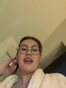 Snapshot of RinaCat chatting on 01.12.25 RinaCat online show from 01.12.25