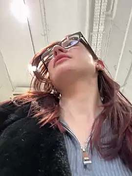 Snapshot of RinaCat chatting on 01.20.25 RinaCat online show from 01.20.25