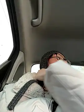 Snapshot of RinaCat chatting on 01.24.25 RinaCat online show from 01.24.25