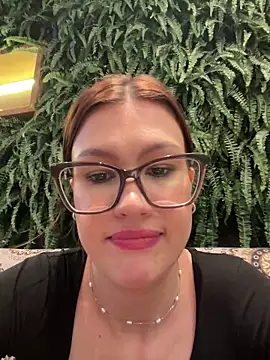 Snapshot of RinaCat chatting on 01.28.25 RinaCat online show from 01.28.25