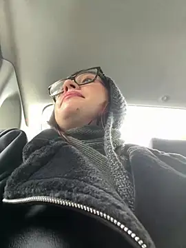 Snapshot of RinaCat chatting on 01.31.25 RinaCat online show from 01.31.25