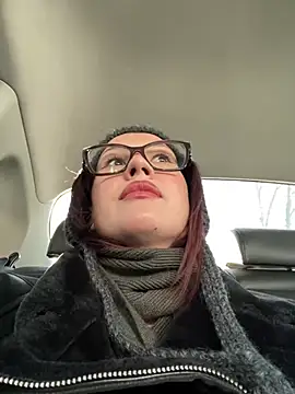 Snapshot of RinaCat chatting on 02.07.25 RinaCat online show from 02.07.25