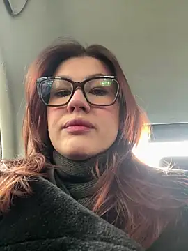 Snapshot of RinaCat chatting on 02.12.25 RinaCat online show from 02.12.25