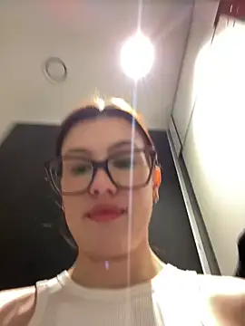 Snapshot of RinaCat chatting on 02.16.25 RinaCat online show from 02.16.25