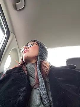 Snapshot of RinaCat chatting on 02.20.25 RinaCat online show from 02.20.25