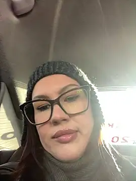 Snapshot of RinaCat chatting on 02.26.25 RinaCat online show from 02.26.25