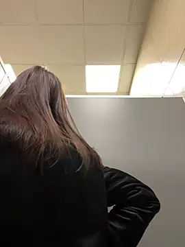 Snapshot of RinaCat chatting on 03.22.25 RinaCat online show from 03.22.25