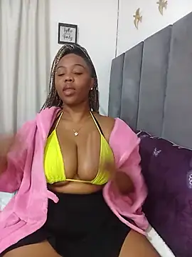 IceBellaCane313 online show from 06.19.26