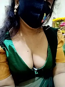 Snapshot of Ameera19 chatting on 02.14.26 Ameera19 online show from 02.14.26