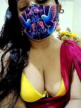 Snapshot of Ameera19 chatting on 04.15.26 Ameera19 online show from 04.15.26