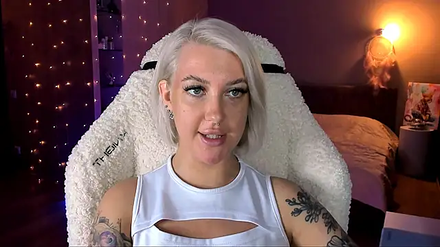 tykioty Miley online show from 01.28.25