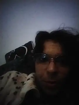 Snapshot of Donostipa chatting on 05.20.26 Donostipa online show from 05.20.26