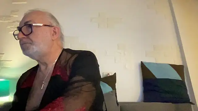 Snapshot of EroticVenetian chatting on 02.24.25 EroticVenetian online show from 02.24.25