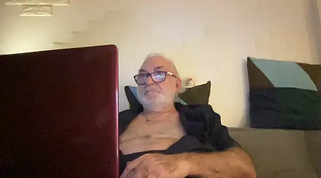 Snapshot of EroticVenetian chatting on 02.24.25 EroticVenetian online show from 02.24.25