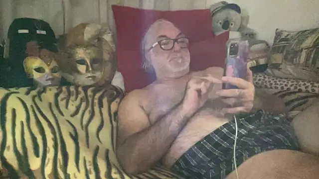 Snapshot of EroticVenetian chatting on 09.30.25 EroticVenetian online show from 09.30.25