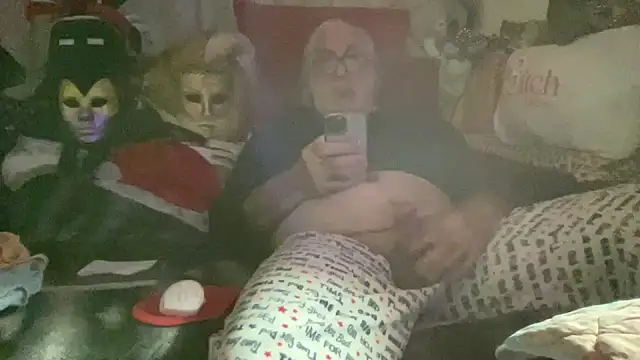 EroticVenetian online show from 12.04.25