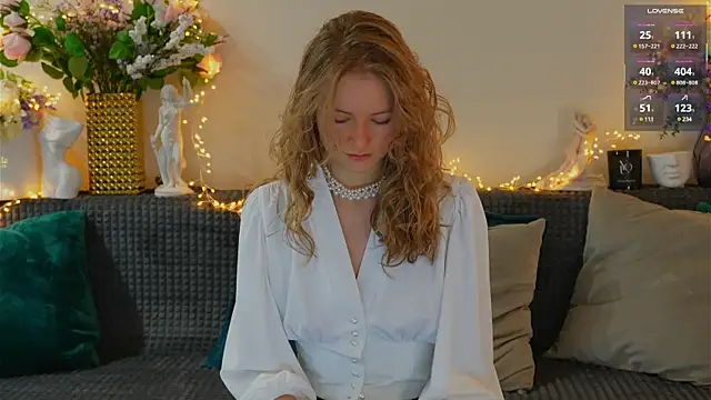 Snapshot of Alexandra_Demore chatting on 02.22.25 Alexandra Demore online show from 02.22.25