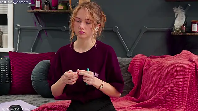 Snapshot of Alexandra_Demore chatting on 09.25.25 Alexandra Demore online show from 09.25.25